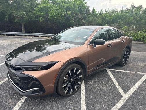 Bronze 2024 Toyota Crown Platinum