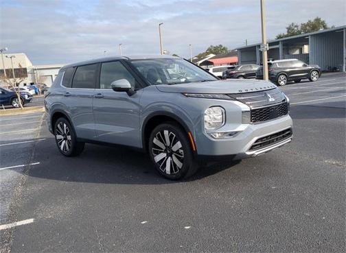 2026 Mitsubishi Outlander SE