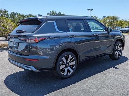 2025 Mitsubishi Outlander SEL