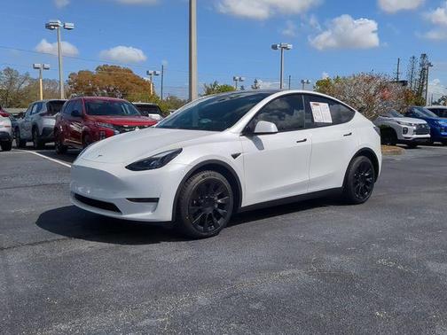 2023 Tesla Model Y Long Range