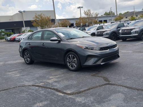 Gravity Gray 2024 Kia Forte LXS