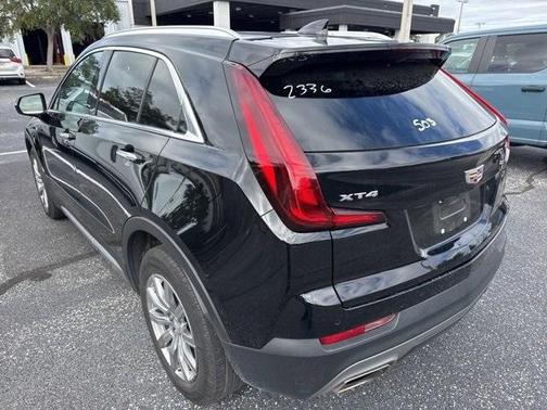 2023 Cadillac XT4 Premium Luxury