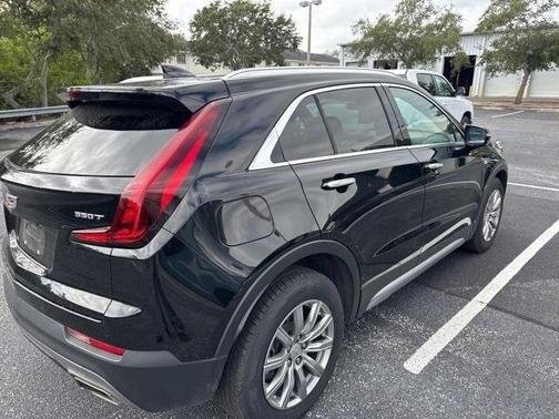 2023 Cadillac XT4 Premium Luxury