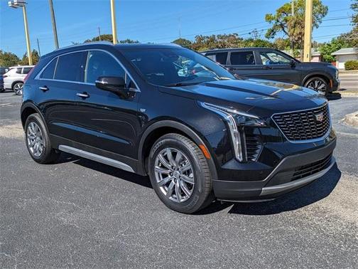 2023 Cadillac XT4 Premium Luxury