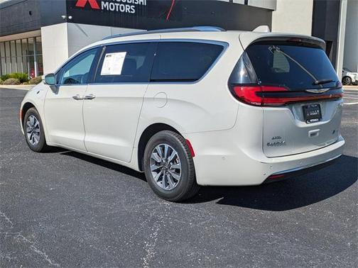 2021 Chrysler Pacifica Hybrid Touring L