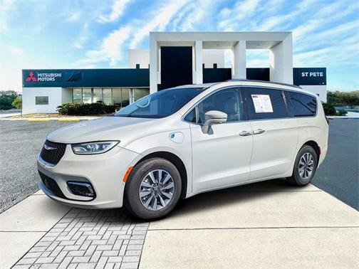 2021 Chrysler Pacifica Hybrid Touring L