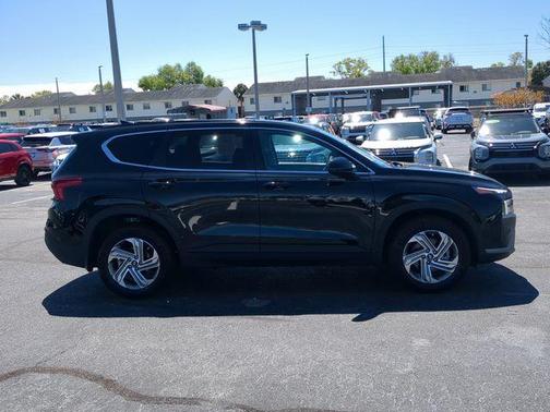 2023 Hyundai SANTA FE SE