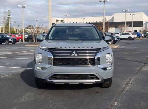 2026 Mitsubishi Outlander SE