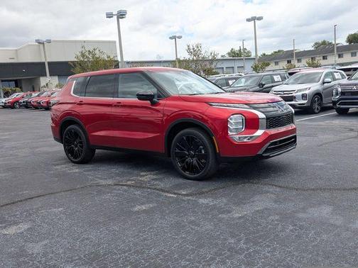 Diamond Red 2026 Mitsubishi Outlander LE