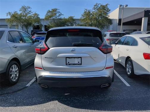 2022 Nissan Murano SL