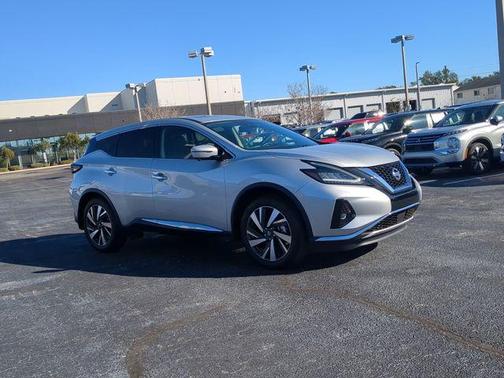 2022 Nissan Murano SL