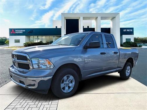 2024 RAM 1500 Classic SLT