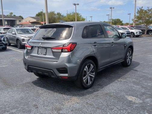 Mercury Gray Metallic 2025 Mitsubishi Outlander Sport 2.0 ES