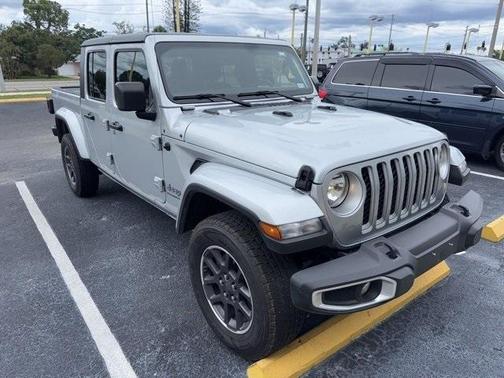2023 Jeep Gladiator Overland