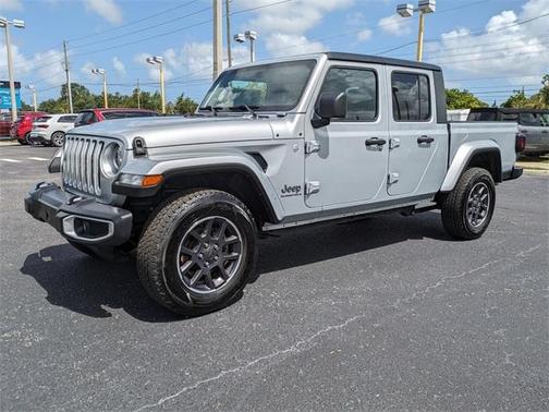 2023 Jeep Gladiator Overland