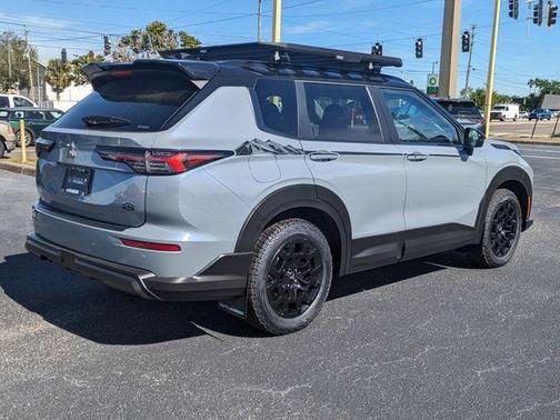 2025 Mitsubishi Outlander Trail Edition