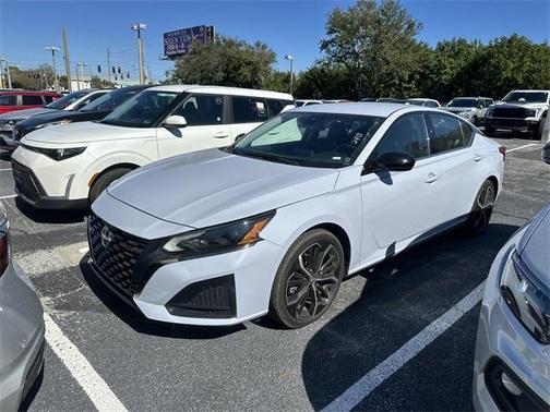 2024 Nissan Altima 2.5 SR