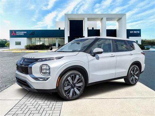 2025 Mitsubishi Outlander SE