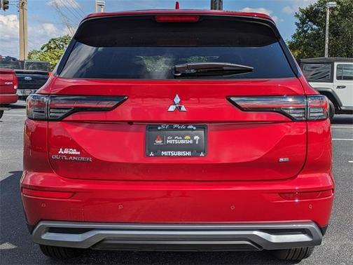 2025 Mitsubishi Outlander SE