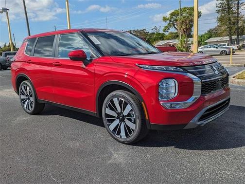 2025 Mitsubishi Outlander SE
