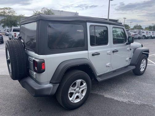 Silver Zynith Clearcoat 2022 Jeep Wrangler Unlimited Sport