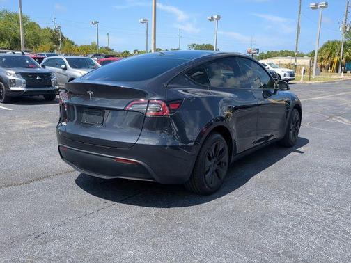 Gray 2024 Tesla Model Y Long Range