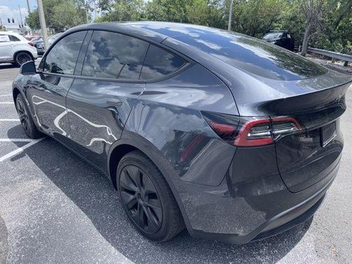 Gray 2024 Tesla Model Y Long Range