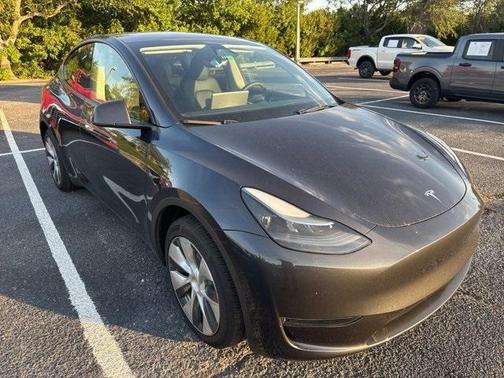 2024 Tesla Model Y Standard Range