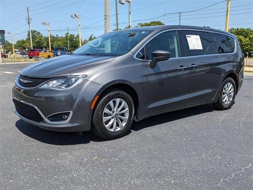 2018 Chrysler Pacifica Touring Plus
