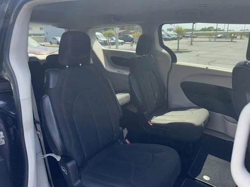 2018 Chrysler Pacifica Touring Plus
