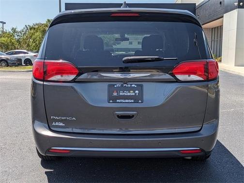2018 Chrysler Pacifica Touring Plus