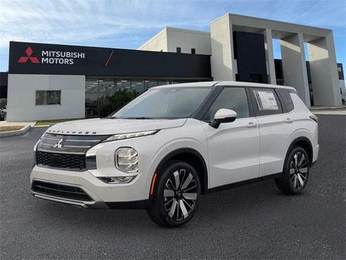 2026 Mitsubishi Outlander SE