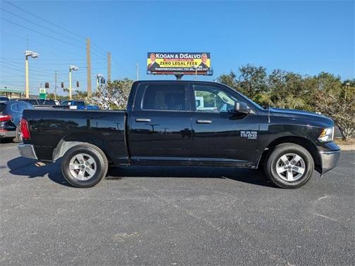 2022 RAM 1500 Classic SLT
