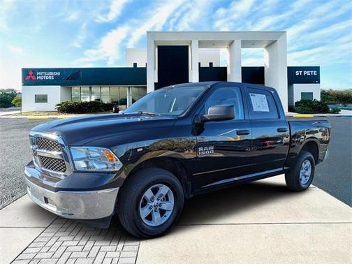 2022 RAM 1500 Classic SLT