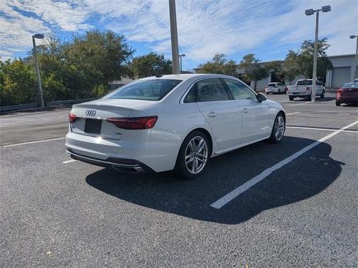 2024 Audi A4 45 S line quattro Premium