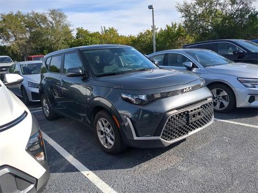 2024 Kia Soul LX