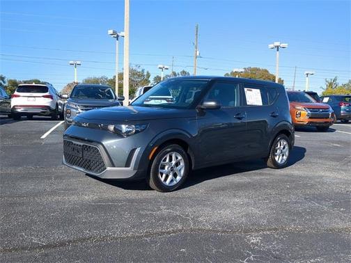 2024 Kia Soul LX
