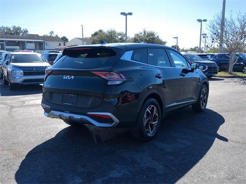 2024 Kia Sportage LX