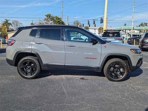 2023 Jeep Compass Trailhawk