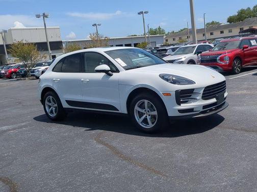 White 2021 Porsche Macan Base