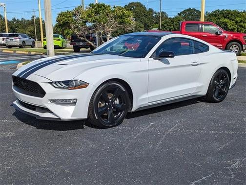 2022 Ford Mustang EcoBoost
