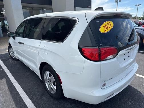 2021 Chrysler Voyager L