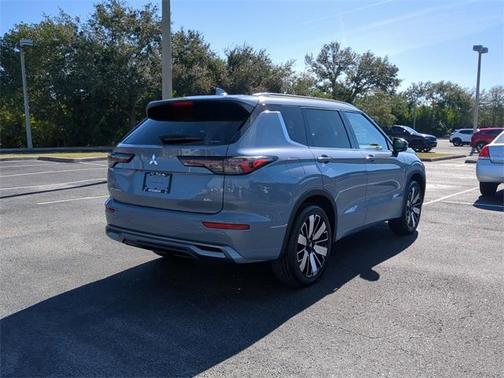 2026 Mitsubishi Outlander SEL