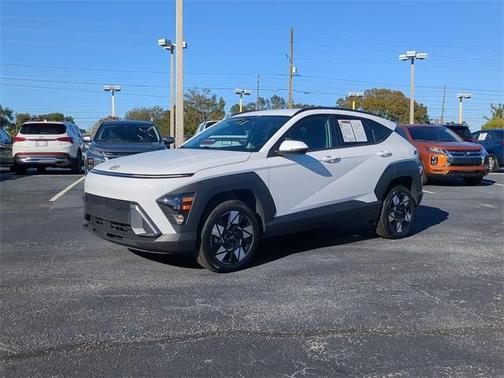 2024 Hyundai KONA SEL