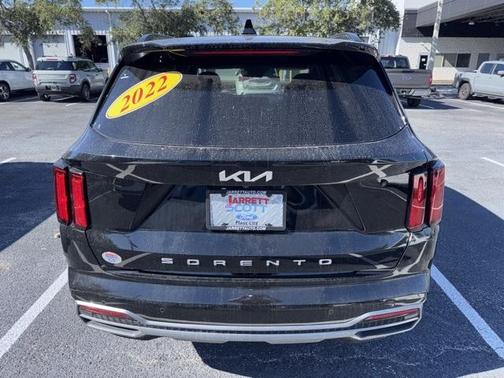 2022 Kia Sorento SX