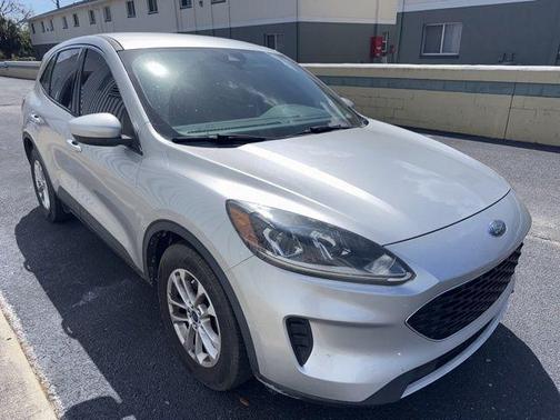 Ingot Silver 2020 Ford Escape SE