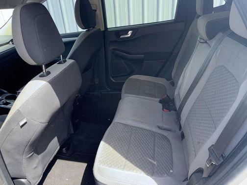 Ingot Silver 2020 Ford Escape SE