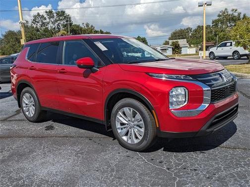 2025 Mitsubishi Outlander ES