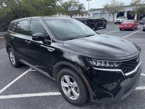 2023 Kia Sorento LX