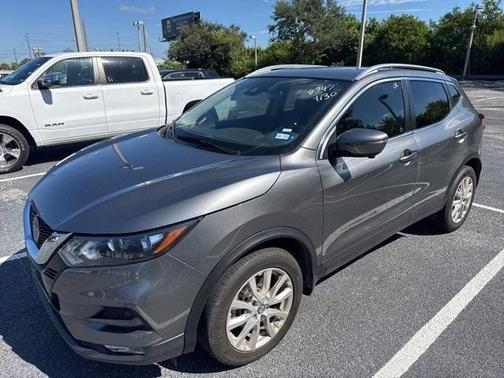 2022 Nissan Rogue Sport SV